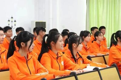 牢記使命|珠海一職實(shí)驗(yàn)學(xué)校舉行&ldquo;七一&rdquo;系列活動,向黨致敬!